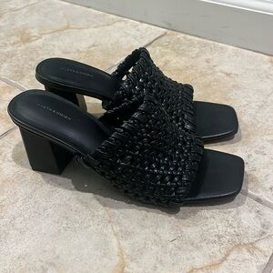 Black block heels 👠